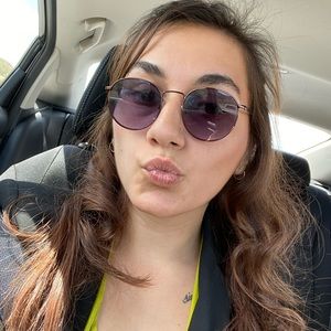 Meet your Posher, Sarah